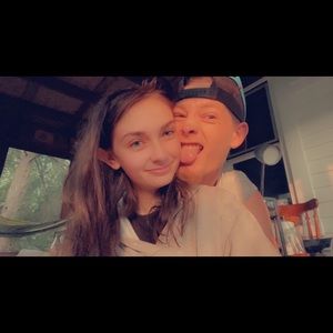 Meet your Posher, Laney